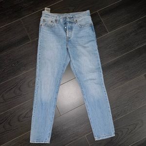 Levi’s 501 skinny light blue wash